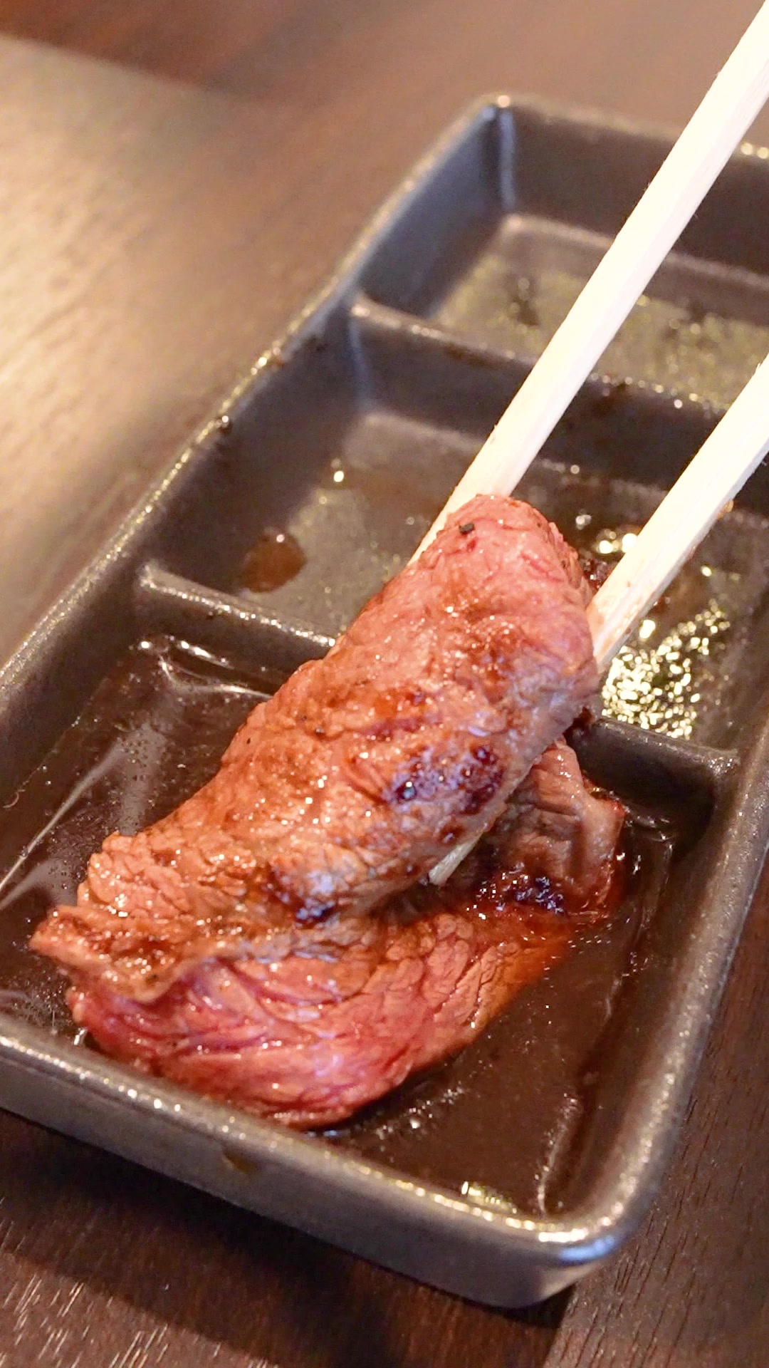 焼肉八そら｜店舗PV の一場面